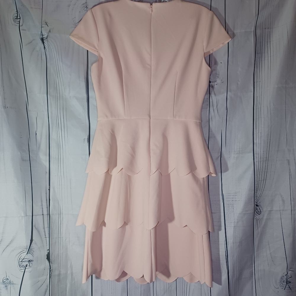 Vince Camuto Elegant Pink Scalloped short sleeve Dress - Picture 8 of 12